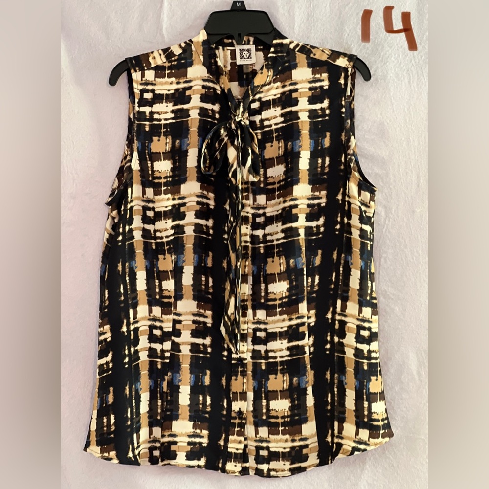 LADIES TAN, BEIGE, BLUE & BLACK SLEEVELESS TOP